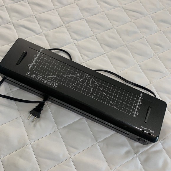 Laminator A3 Series Machine DL321C AC110-120V 60Hz 2.8A 330W Black 13" L - Picture 11 of 12